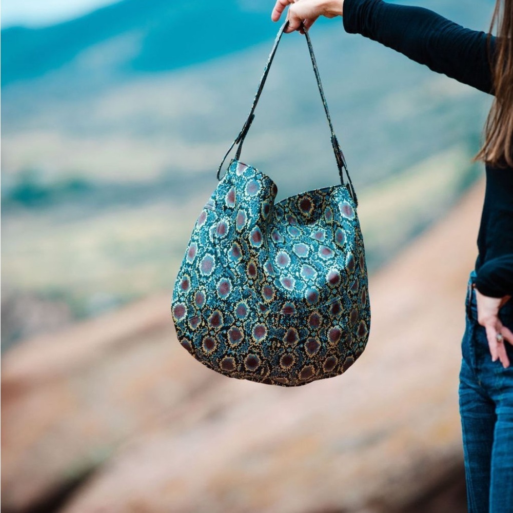 Cofi Diana leather snakeskin metallic gold peacock hobo tote bag lk new - Picture 6 of 8